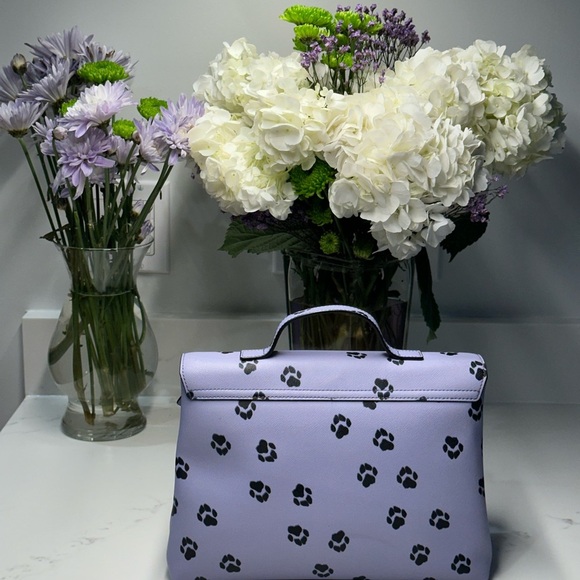 Kate Spade Davie Cosmetic Travel Bag Paw Prints in RARE Lavender EUC! - Picture 3 of 11